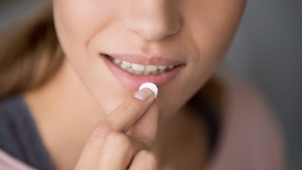 O mito de que a pílula anticoncepcional engorda, segundo o ginecologista e obstetra Antonio Paulo Stockler, tem um fundo de verdade.