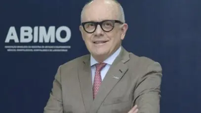 Governo acerta fornecimento de 30 milhões de seringas