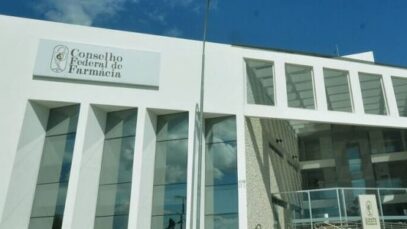 Câmara aprova fiscalização de conselhos de farmácia