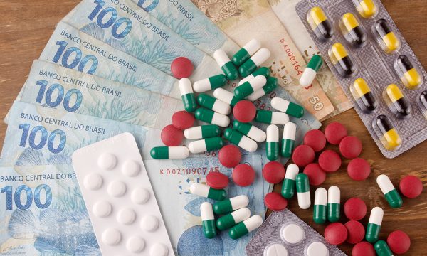 Justiça autoriza aumento de ICMS sobre medicamentos