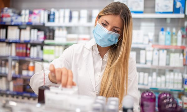 Não medicamentos e MIPs sustentam o avanço do varejo farmacêutico em 2020