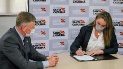 SC zera imposto para compra de vacina contra a Covid-19