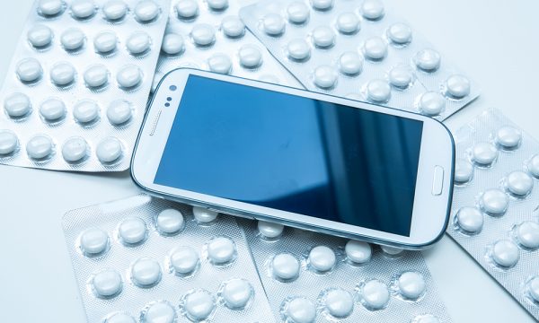 Varejo farmacêutico amplia investimento e foco em vendas digitais
