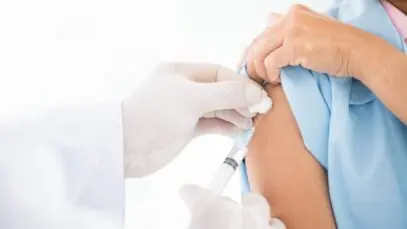 Falta empenho em vacina para farmacêuticos, diz enquete