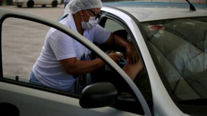 Brasil precisa de mais 180 milhões de doses de vacina