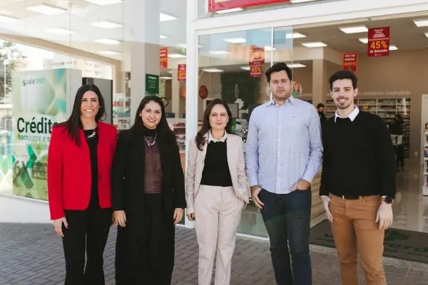 Novos diretores - stacy, carla, carol, pedro e raul