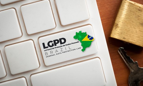 Sete entre dez farmácias ainda descumprem regras da LGPD