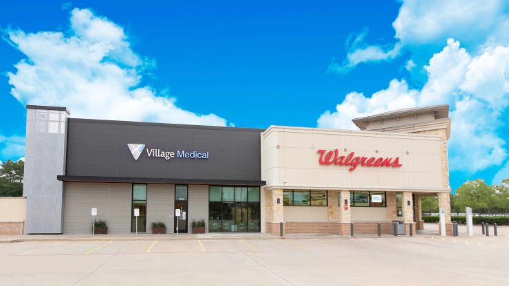 Walgreens e VillageMD