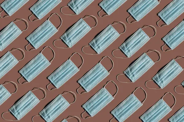 máscaras Demanda e preço de máscaras caem com flexibilização