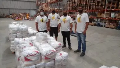 Prosper distribui cestas básicas para regiões carentes