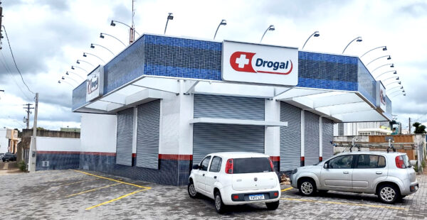 Rede Drogal anuncia mais 7 unidades no interior paulista - Itaquera em  Notícias
