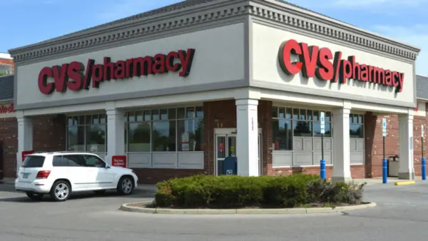 CVS CVS une-se ao Uber para transporte de pacientes