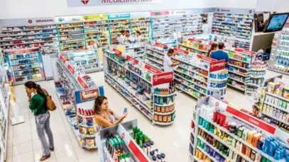 Raia Drogasil triplica oferta de salas de vacinação