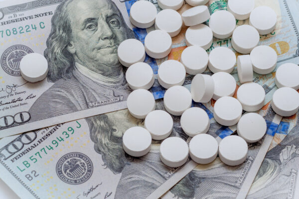 Pesquisa: preço de medicamentos será maior entrave do setor nos EUA