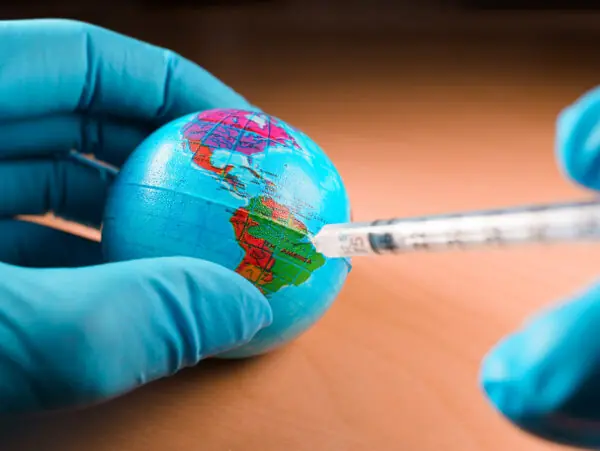 Global Covid19 Vaccination Strategy concept. Vaccines against COVID. Venda de medicamentos no Brasil