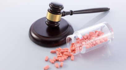 Judicialização de medicamentos aumenta 40%