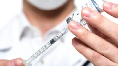 Moderna processa Pfizer por violação de patente de vacina