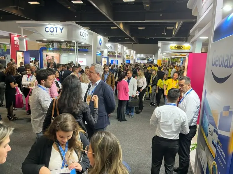 Congresso ressalta varejo farmacêutico como hub de saúde