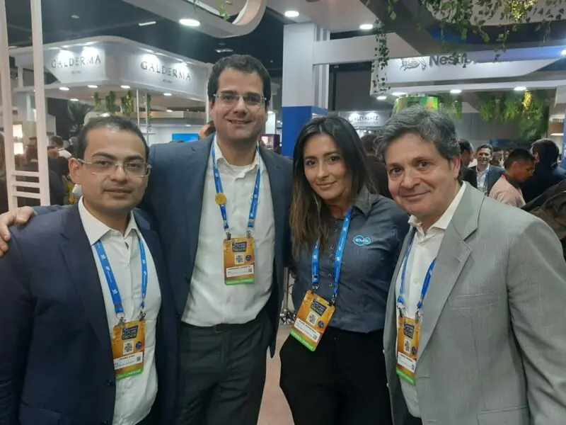 Grupo NC e EMS, com Pedro Dias (inovação), Fernando Passeto (comercial -prescrição), Aline Mendonça (marketing) e Vandré Morada (Education Customer Success)