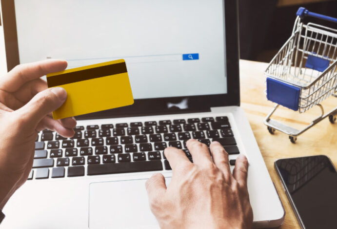 Vendas online crescem 28% e devem atingir R$ 465 bilhões
