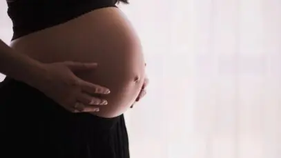 Mulheres devem ter cautela com uso de paracetamol na gravidez