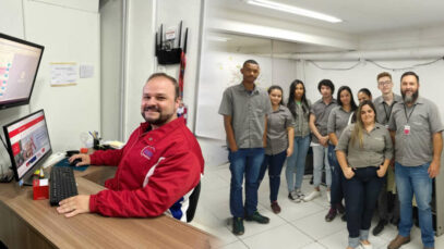 Vendas no WhatsApp dobram receita de farmácias