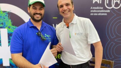 Pucmed e Belcher fecham parceria para produção de canabidiol