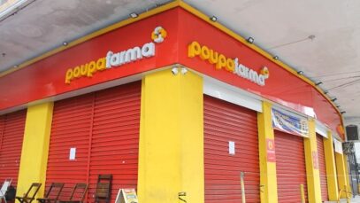 Funcionários tentam evitar demissões na Poupafarma