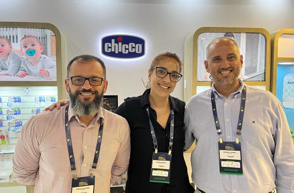 A meta da Chicco é crescer ainda mais no varejo farma em 2023. Aqui a equipe: Marcelo Oliveira, Hajla H. Halidar e Maicon F. Veske.