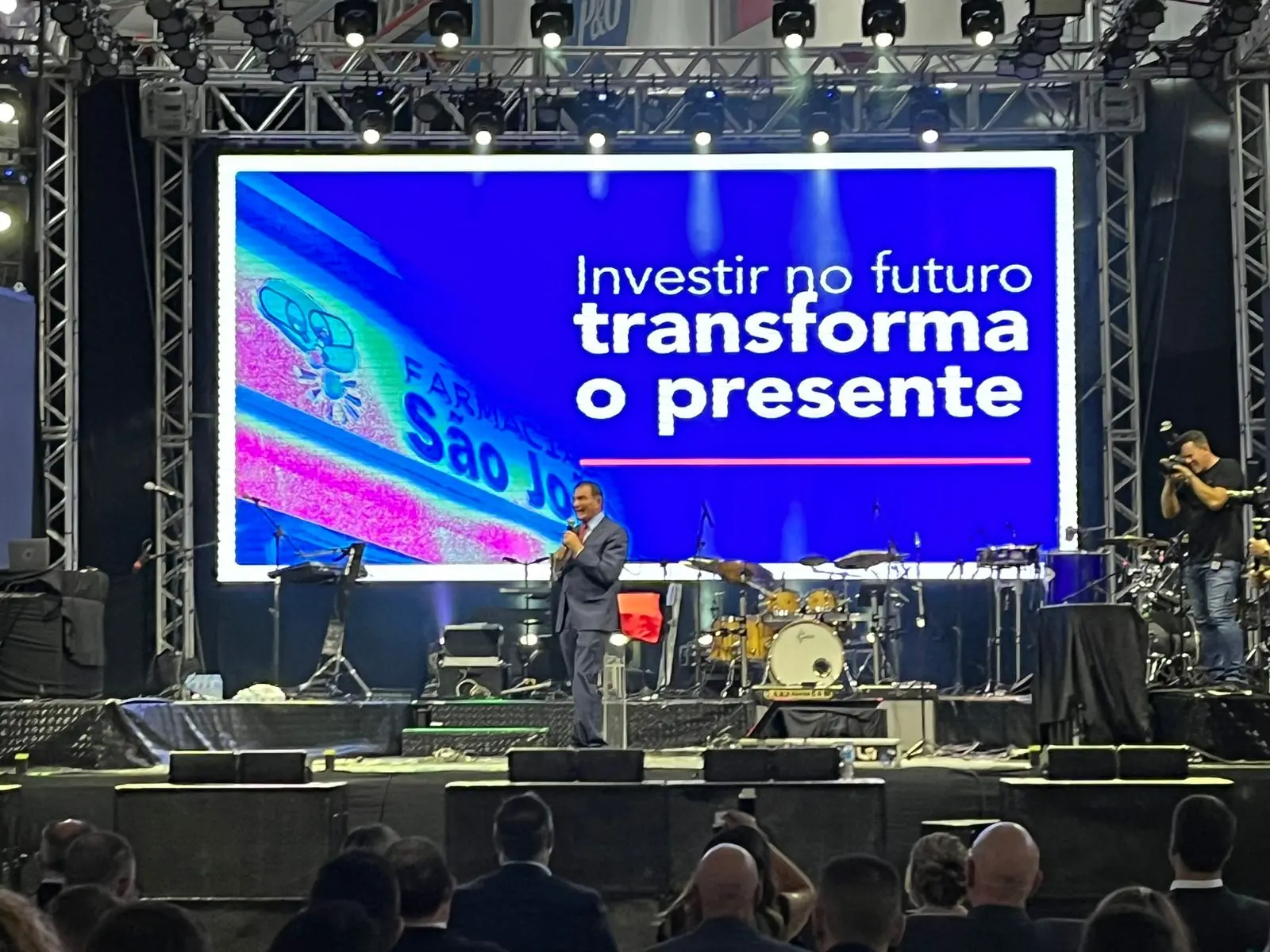 CD de R$ 200 milhões marca novo ciclo da Farmácias São João