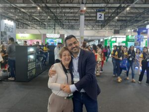 Silvia Osso Retail Farma e Fernando Ferreira SaveCash reencontro de amigos