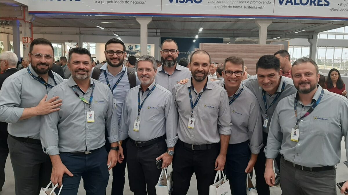 Time de gerentes distritais da Eurofarma celebrou a solidez da parceria com as Farmácias São João