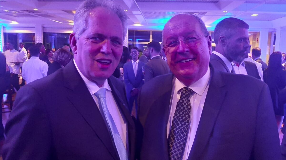 Associativismo e indústria afinados – Edison Tamascia (Febrafar) e Nelson Mussolini