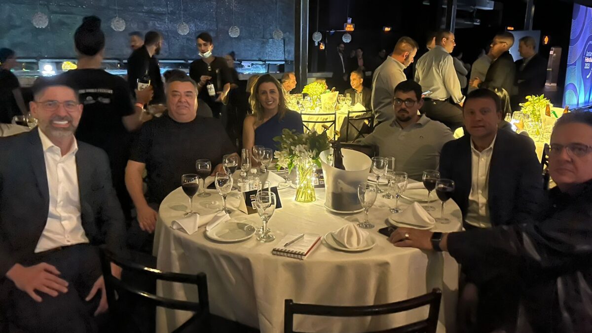 Flavio Andrei (Dislab), a equipe das Drogarias Poupaqui (Sérgio Otávio, Karina Silveira e Luiz Augusto Sanches), Rogerio Ferreira (Dislab) e Wagner Menezes (Cless