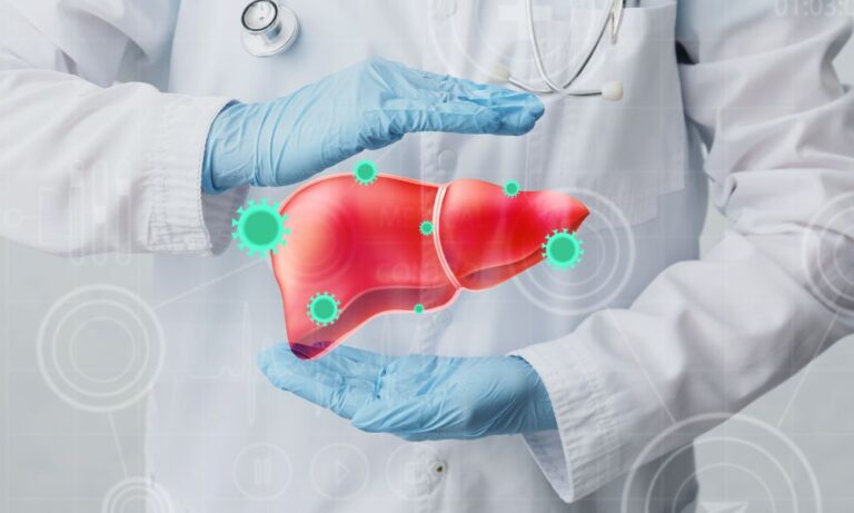 Hepatite autoimune: sintomas e causas