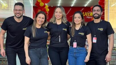 Gestora de farmácia supera boicote e comanda 20 lojas