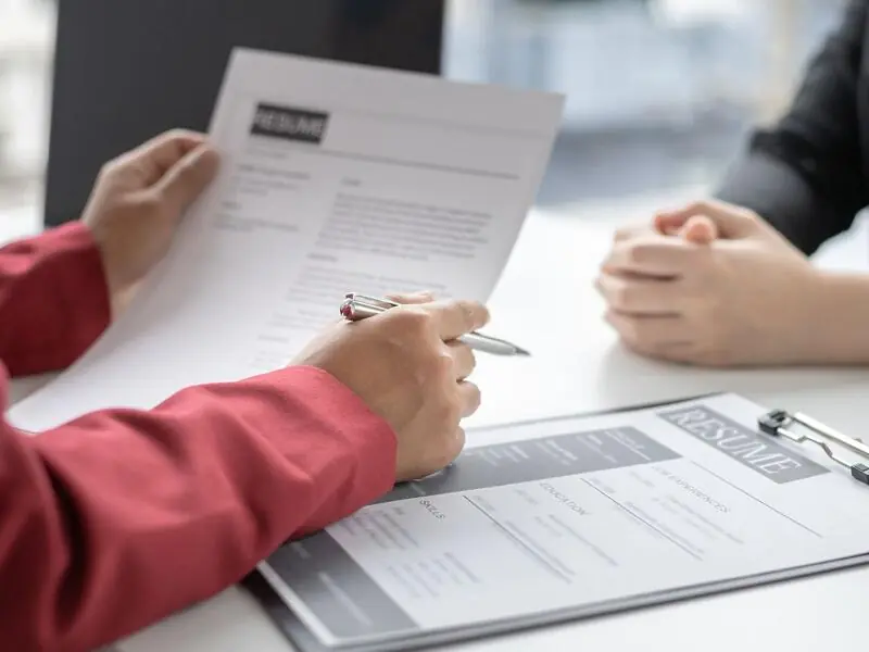 Farmácias contabilizam 1,3 mil vagas de emprego Farmácias contabilizam 1,3 mil vagas de emprego