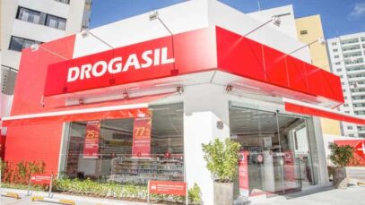 Drogasil deve indenizar funcionário por assaltos na loja