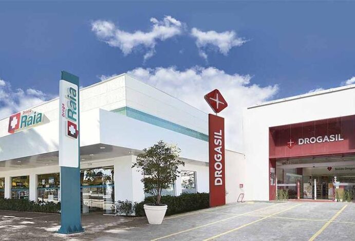 Lucro da Raia Drogasil sobe 22% com 64 novas lojas