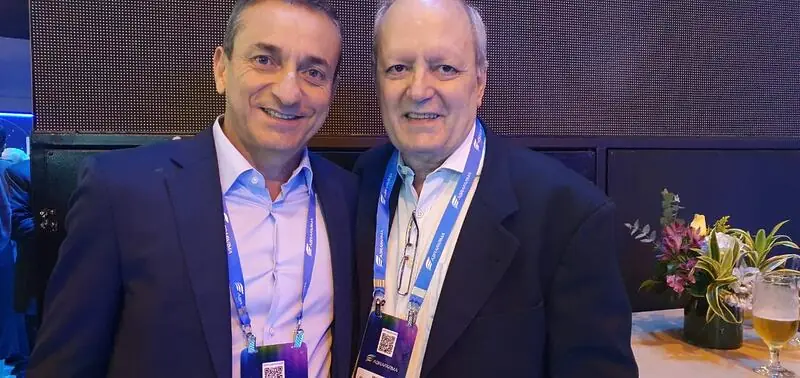 Grande varejo farmacêutico celebra recordes de 2023