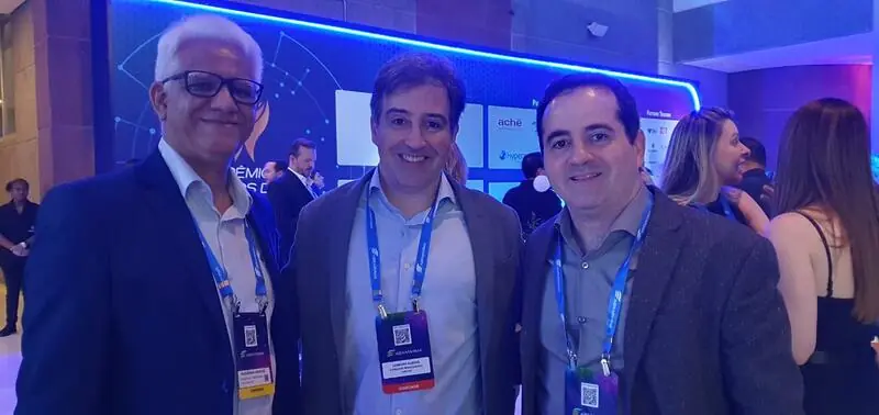 Grande varejo farmacêutico celebra recordes de 2023