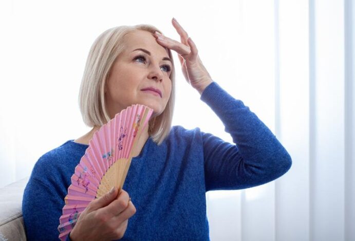 Estudo revela novos benefícios da cannabis na menopausa