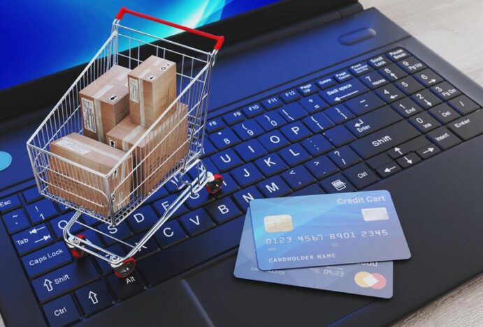 E-commerce de farmácias faturou R$ 186 bilhões em 2023