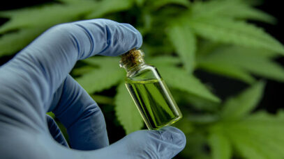 Venda de cannabis medicinal nas farmácias mais que dobra em 2023