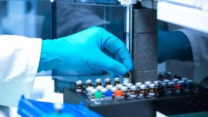 Dez farmacêuticas investiram mais de R$ 600 bilhões em P&D