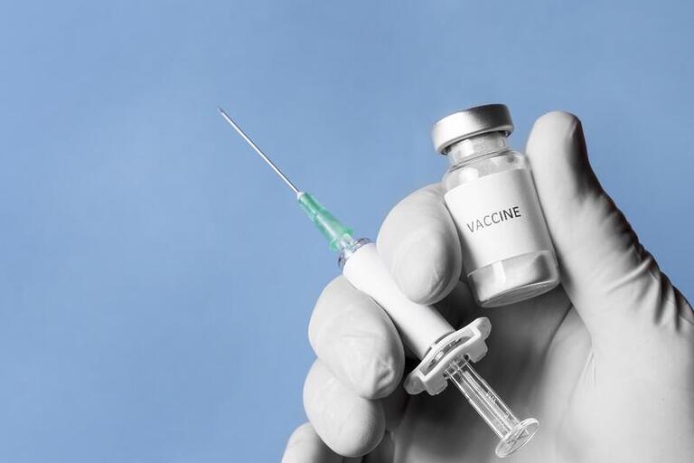 Vacina da Covid-19 é pivô de disputa judicial entre GSK, Pfizer e BioNTech