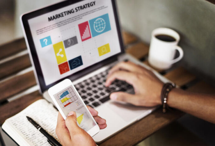 E-COMMERCES DE FARMÁCIAS Campanhas digitais, e-commerce, farmácias, publicidade online, tráfego digital