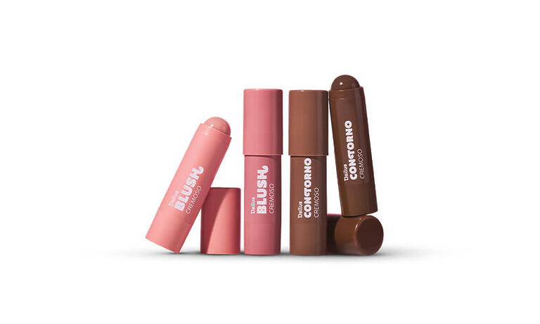 Blush e contorno na versão stick