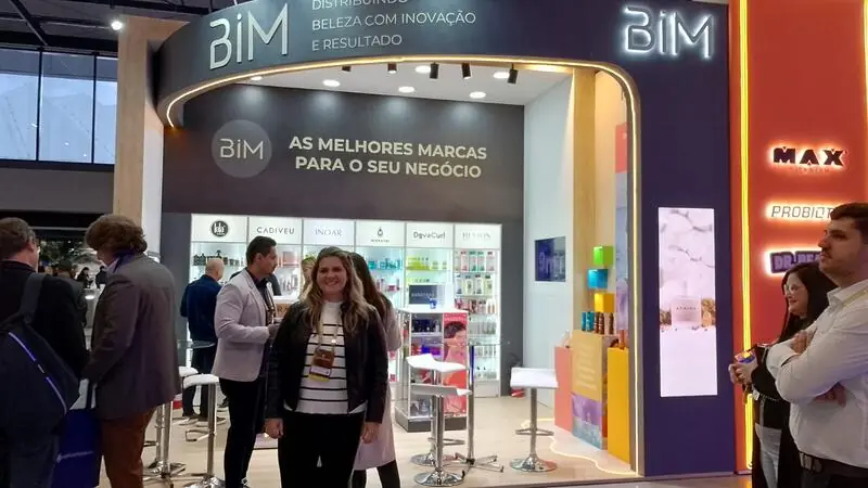 Grandes redes de farmácias rumam para R$ 100 bi de receita