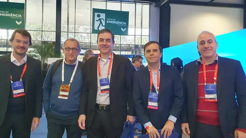 Grandes redes de farmácias rumam para R$ 100 bi de receita